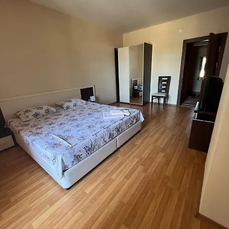 Huge Iglika 2 Bedroom Apartment Goldstrand