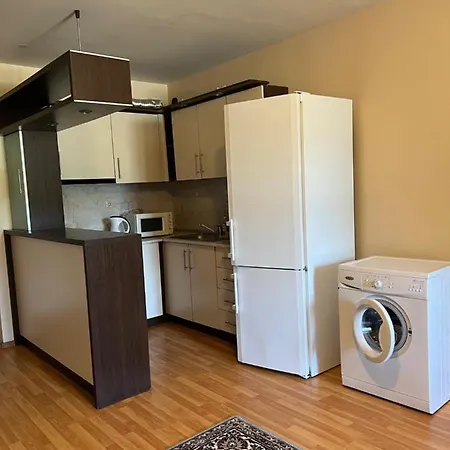 Huge Iglika 2 Bedroom Apartment